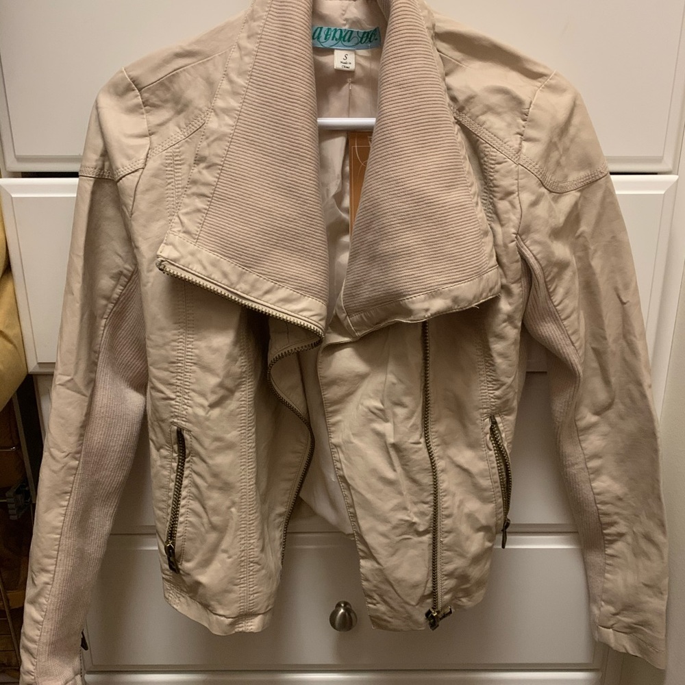 NWT Francesca’s leather jacket